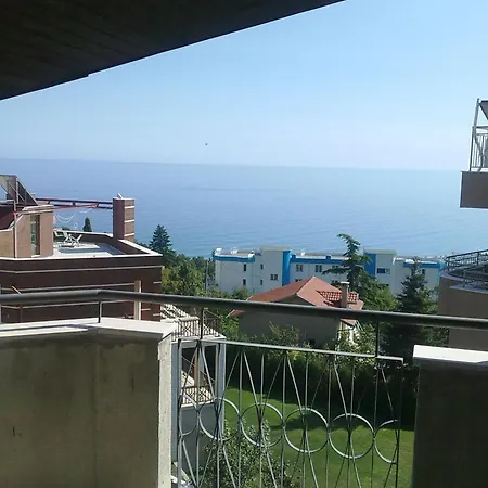 ゲストハウス Elfi