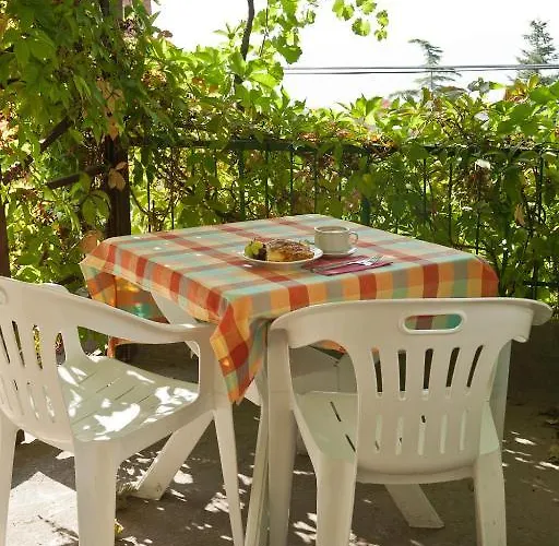 Casa de hóspedes Elfi 2*