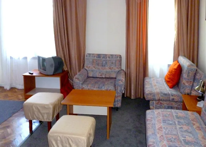 Casa de hóspedes Elfi 2*